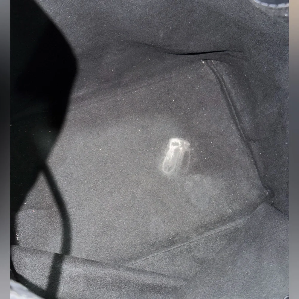 Louis Vuitton‎ Epi Noé Bucket Bag in Noir Black GM